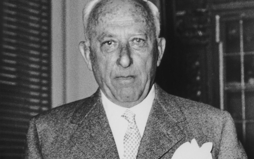 Businessman Achille Lauro (1887 - 1982), Chairman of Flotta Lauro Lines and Mayor of Naples, at his home in Naples, circa 1960. (Photo by Keystone/Hulton Archive/Getty Images)