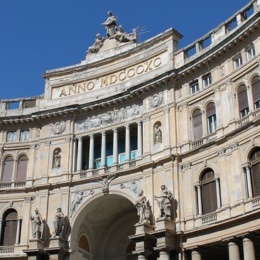 La Galleria Umberto I di Napoli: un tempio di simboli massonici celati nell’arte